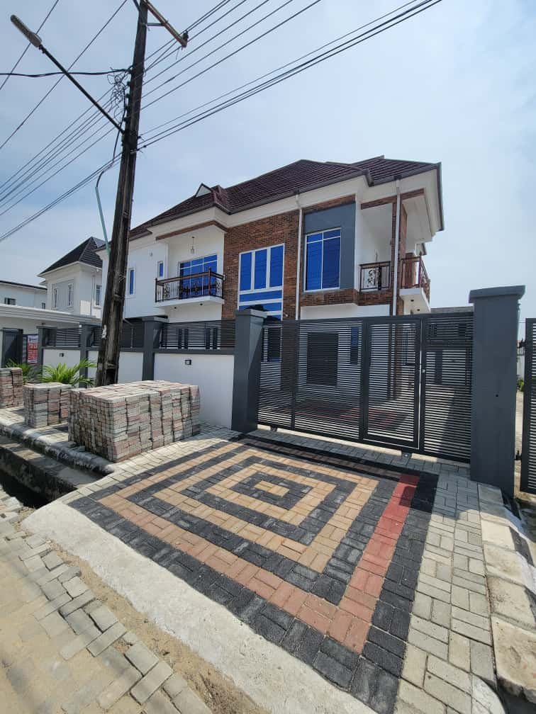 Fully detached 5bedroom self service duplex with BQ
